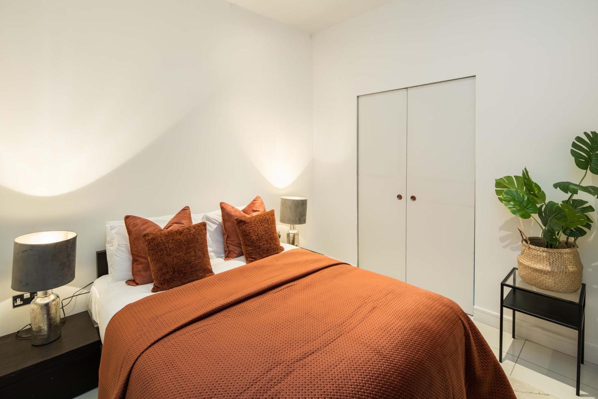 Апартаменты Al Central-Soho-Chinatown-Coventgarden-Cozy-Onebed Лондон Экстерьер фото