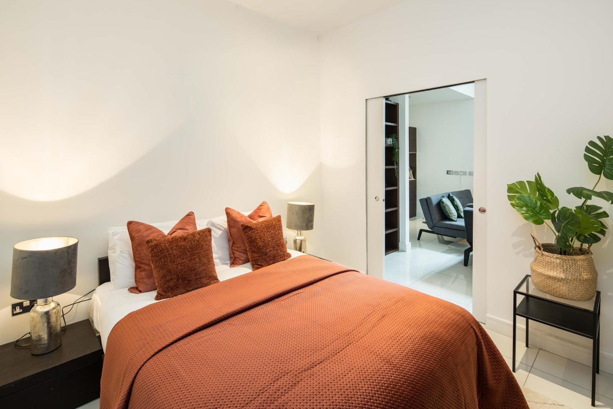 Апартаменты Al Central-Soho-Chinatown-Coventgarden-Cozy-Onebed Лондон Экстерьер фото